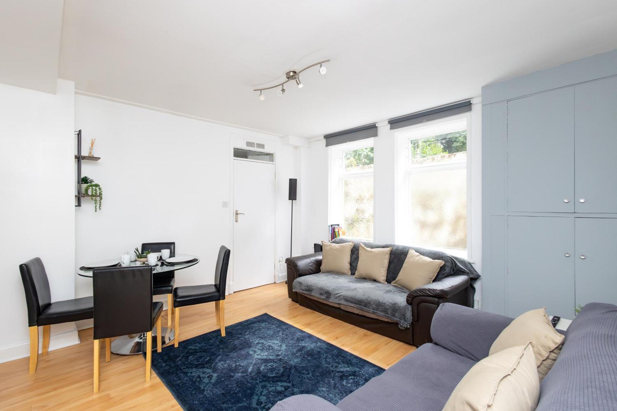 Spacious 3 Bedroom Ground Floor Apartment - 10 Mins From City Centre Leeds  Eksteriør billede